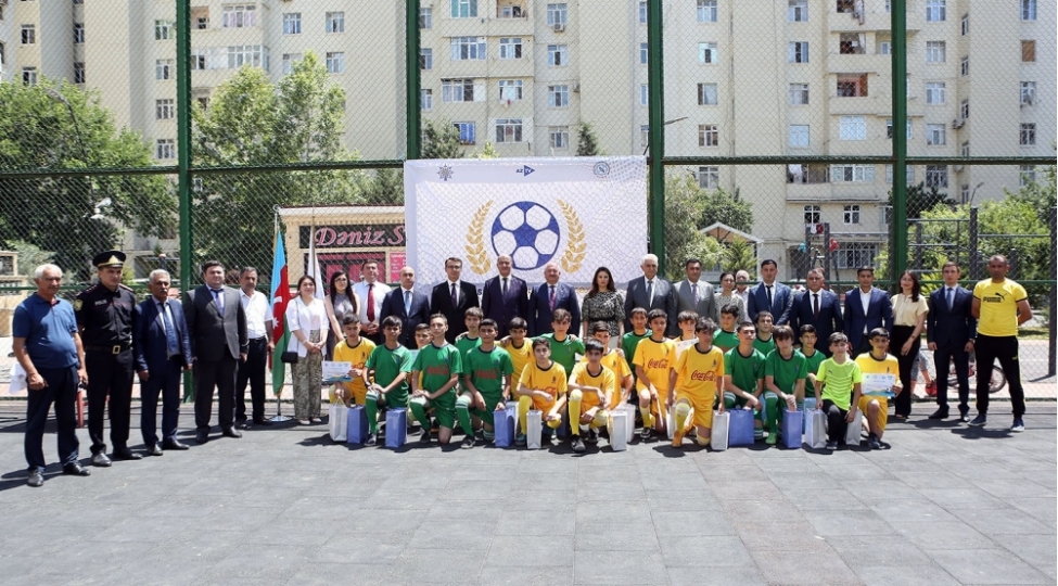 bizden-biri-ol-saglam-geleceyini-sech-devizli-minifutbol-turniri-kechirilib-foto