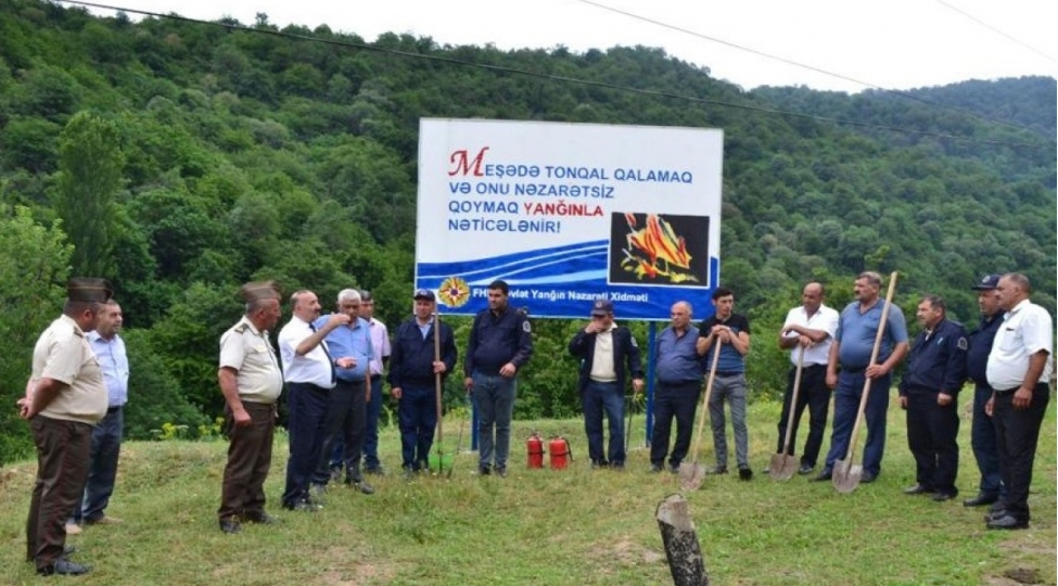 taxil-ve-meshe-sahelerinde-yangin-tehlukesizliyi-ile-bagli-tedbirler-kechirilib-foto