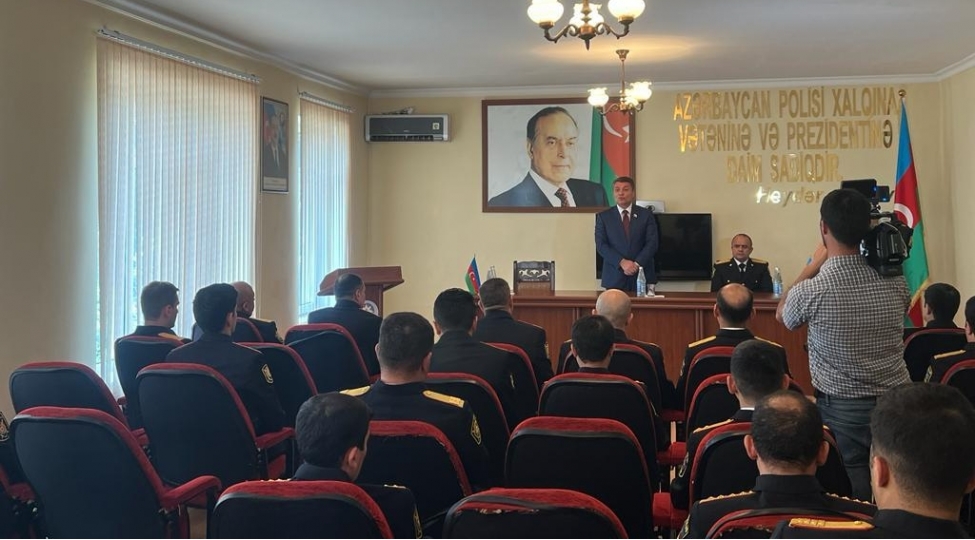 deputat-goychay-ve-agdash-rayon-polis-shobelerinde-gorush-kechirib