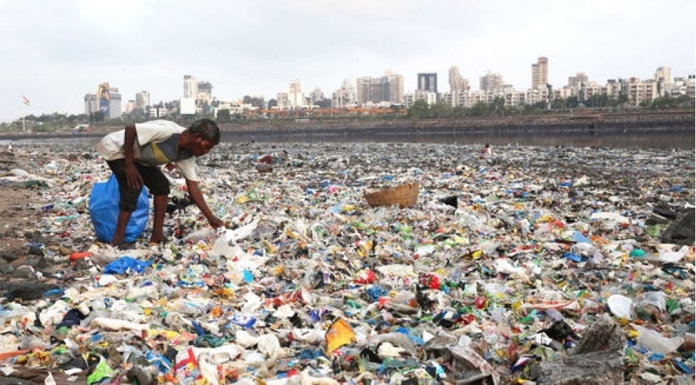 hindistanda-bezi-plastik-mehsullar-qadagan-edilir