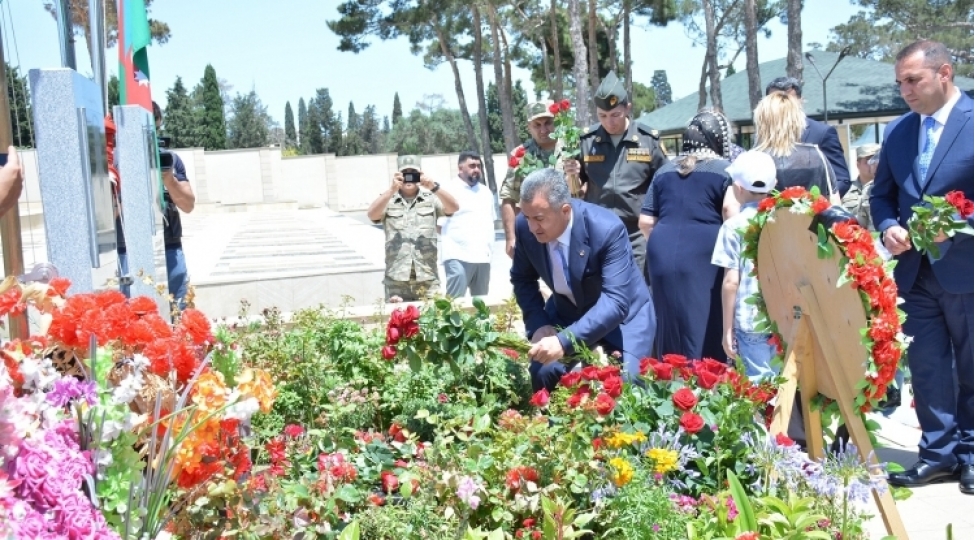 absheronda-shehid-rehim-huseynovun-38-ci-dogum-gunu-qeyd-olunub-foto