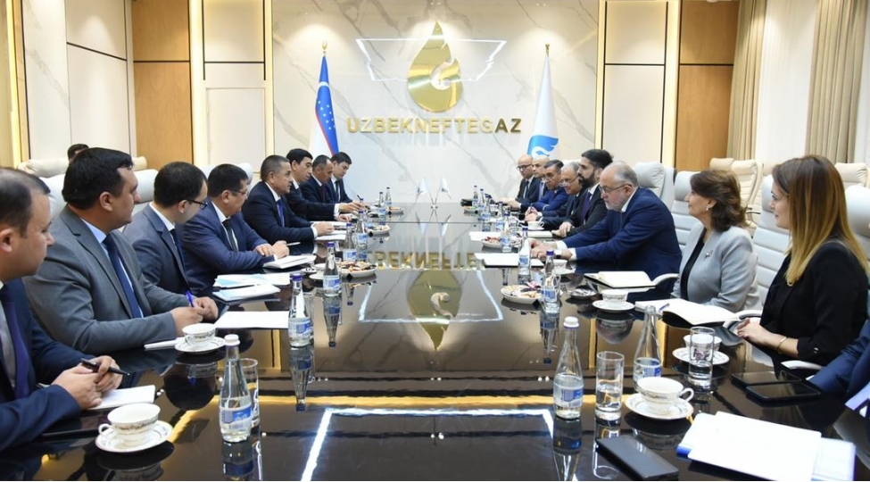 rovshen-necefin-rehberlik-etdiyi-numayende-heyeti-ozbekistanda-seferde-olub-foto