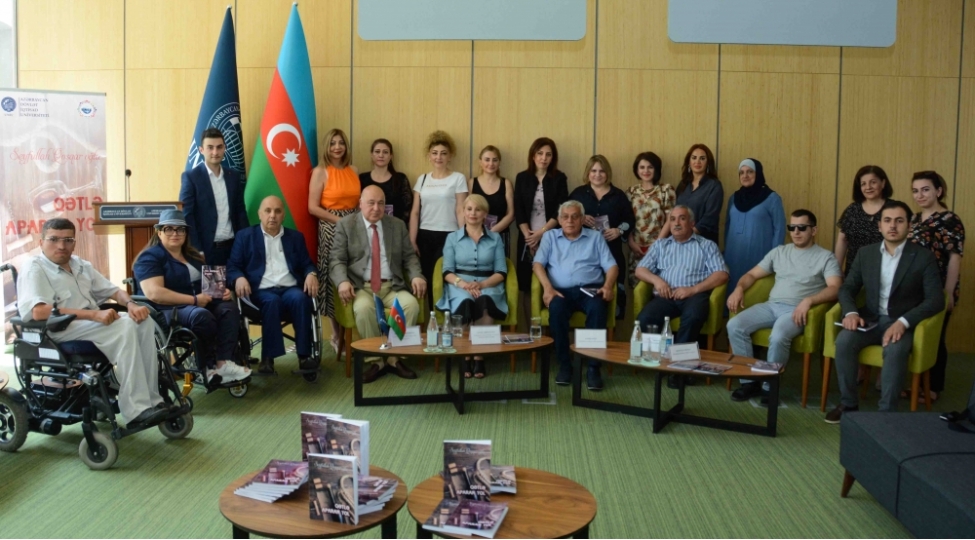 unec-mezununun-detektiv-janrinda-yazdigi-ilk-kitabinin-teqdimati-oldu-foto