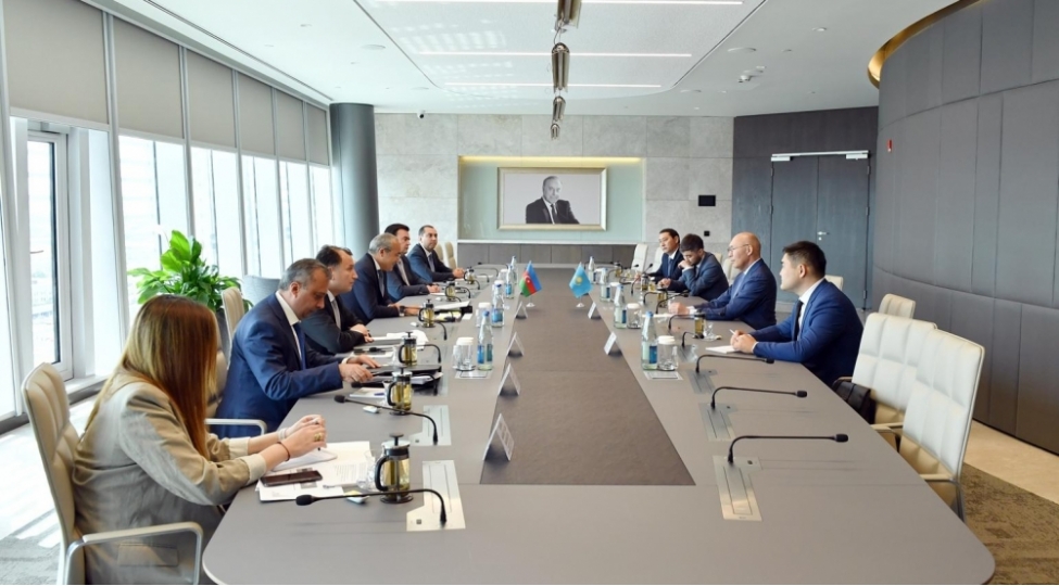azerbaycan-qazaxistanla-iqtisadi-emekdashligin-inkishafini-muzakire-edib-foto