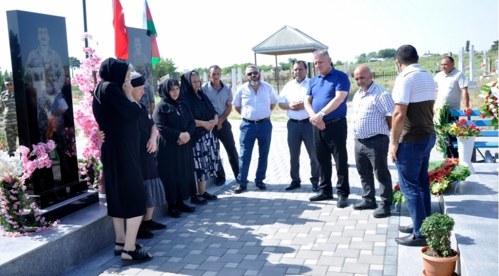 agdamda-veten-muharibesi-shehidinin-xatiresi-anilib