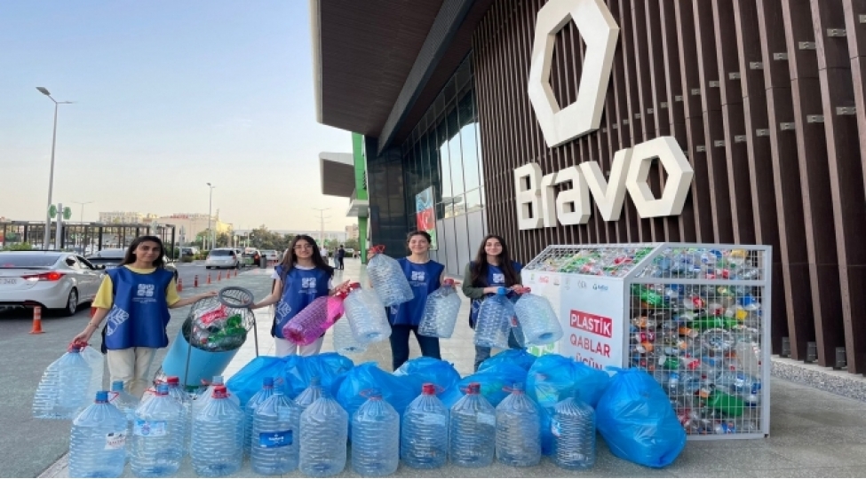 plastik-butulkani-ekochantaya-deyish-aksiyasi-davam-edir