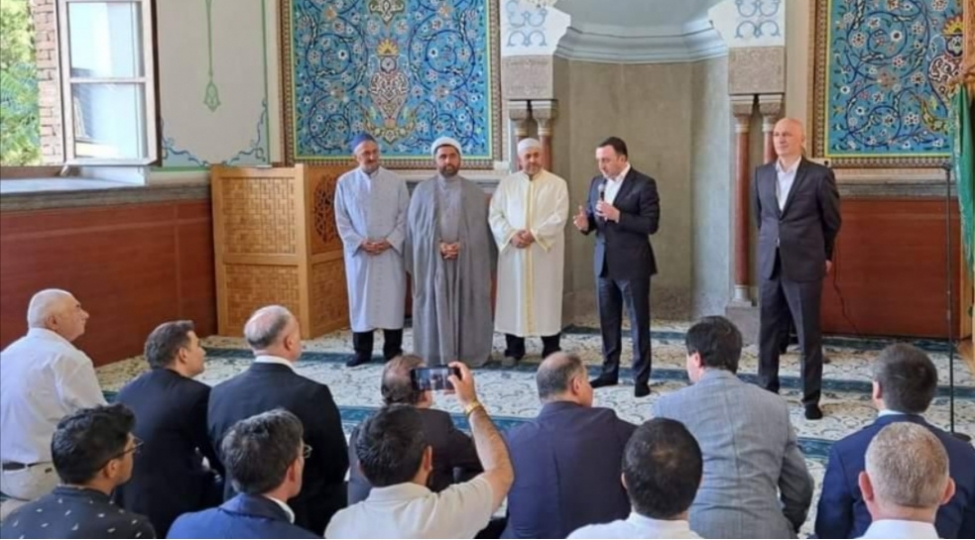 irakli-qaribashvilicume-mescidinde-olub