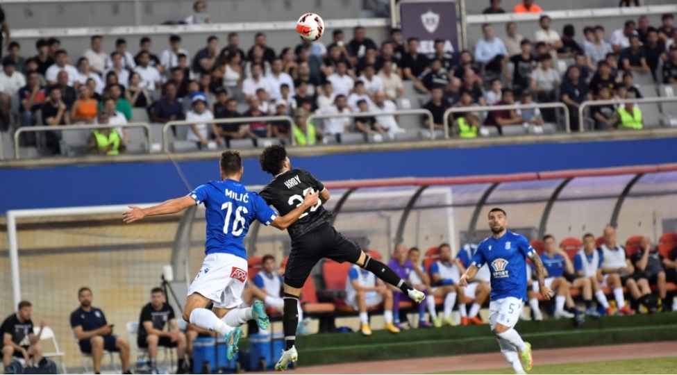 qarabag-novbeti-merheleye-yukseldi-fotolar