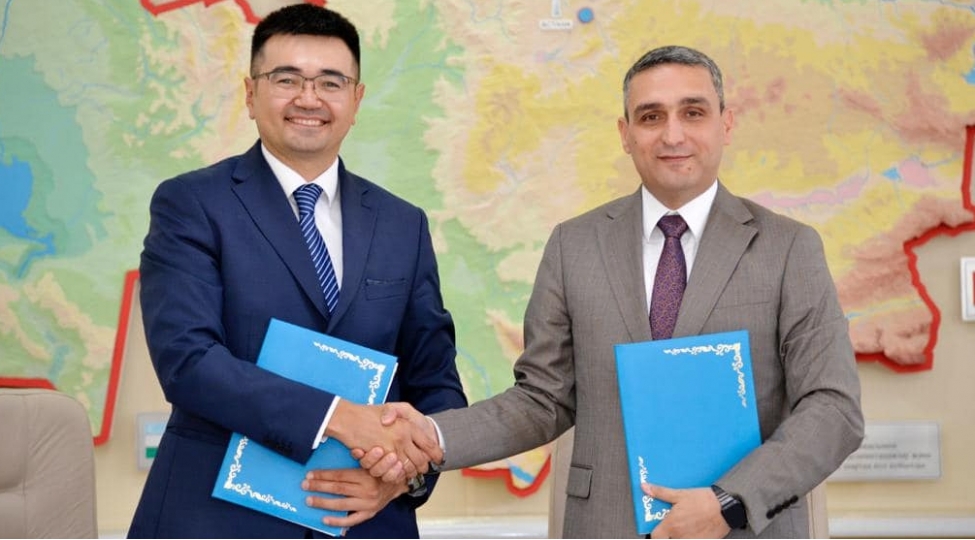 mingechevir-dovlet-universiteti-ile-abay-adina-qazax-milli-pedaqoji-universiteti-arasinda-emekdashliq-yaradilib-foto