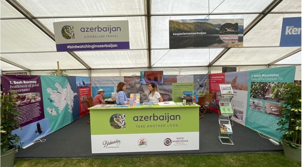 azerbaycan-ornitoloji-turizm-imkanlarini-boyuk-britaniyada-teblig-edir-foto