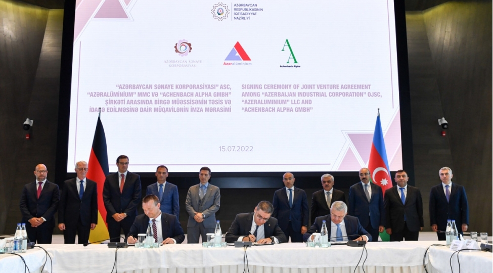 gencede-451-milyon-dollarliq-aluminium-zavodunun-tikintisi-uchun-muqavile-imzalanib-foto