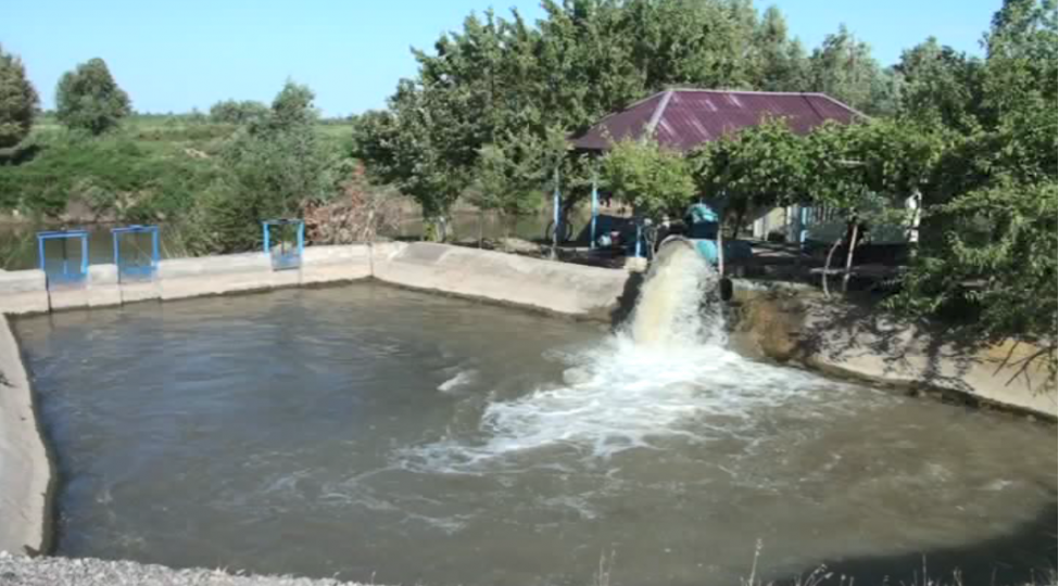 imishlide-54290-hektar-torpaq-sahesi-suvarilir