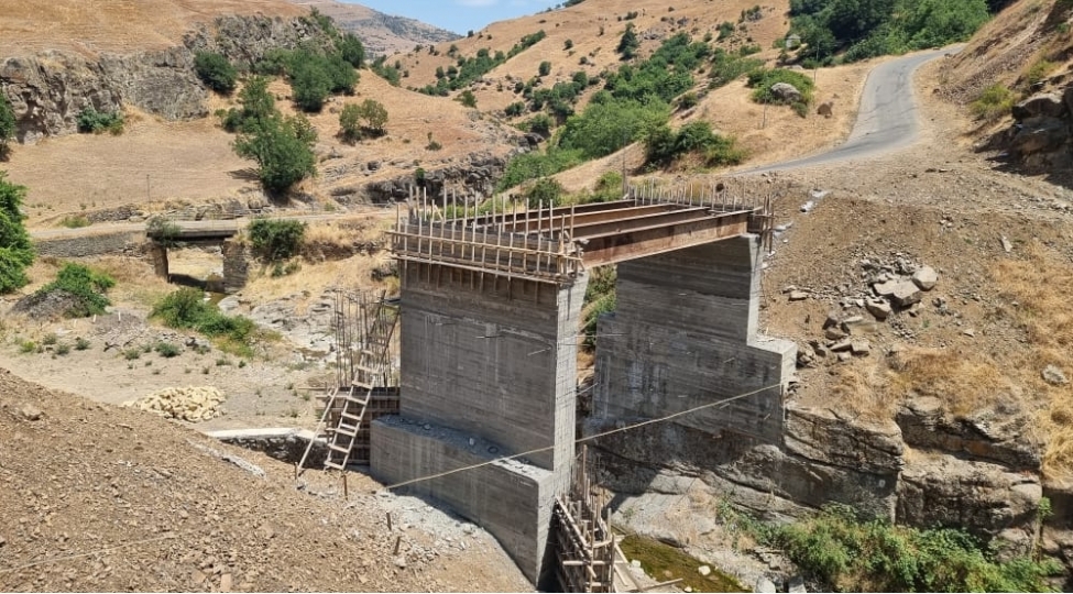 monidigahda-yeni-korpu-tikilir