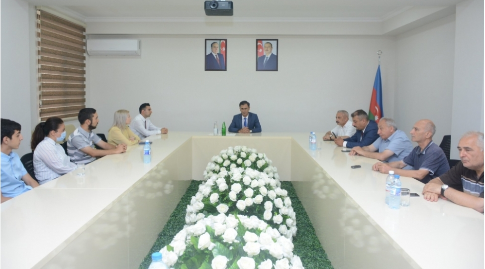 ilahiyyat-institutunda-milli-metbuat-gunu-qeyd-olunub-foto