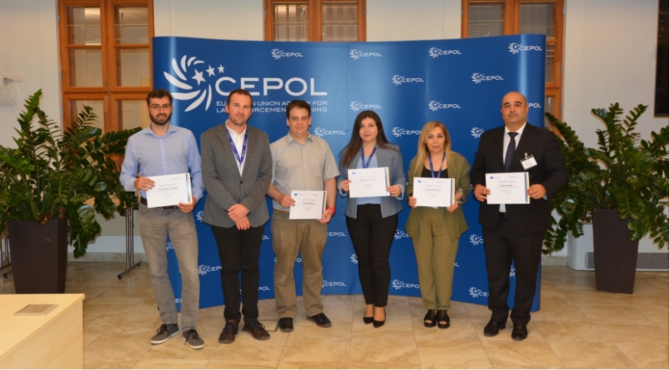 gomruk-akademiyasinin-emekdashlari-avropa-ittifaqinin-huquq-muhafize-telimleri-agentliyinin-kursunu-ugurla-tamamlayiblar