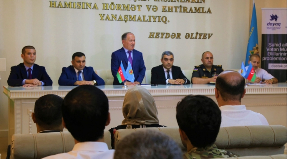 dayaq-teshkilati-muharibe-emek-ve-silahli-quvveler-veteranlari-teshkilati-ile-birge-huquqi-marifflendirici-gorush-kechirib-foto