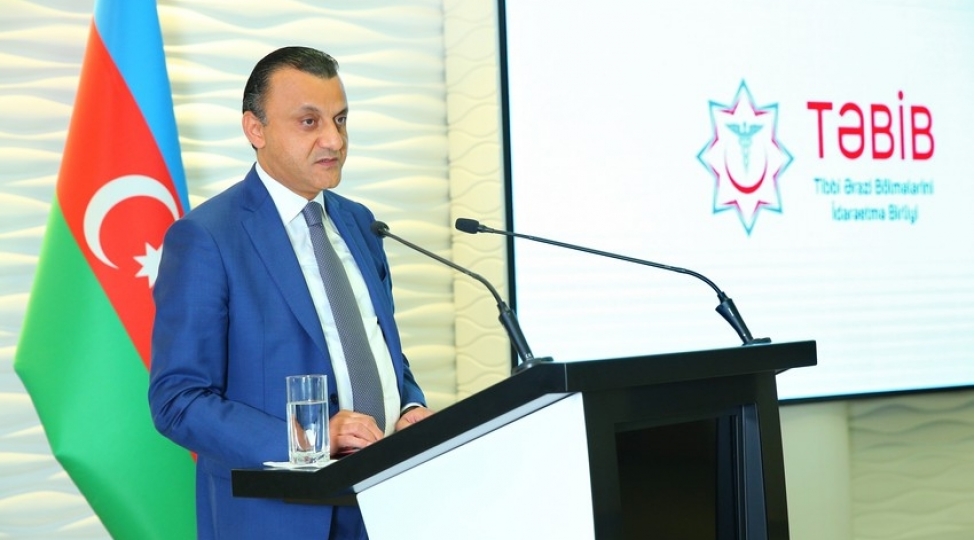 prezidentin-serencami-ile-teltif-olunan-tibb-ishchilerine-fexri-adlar-teqdim-edilib