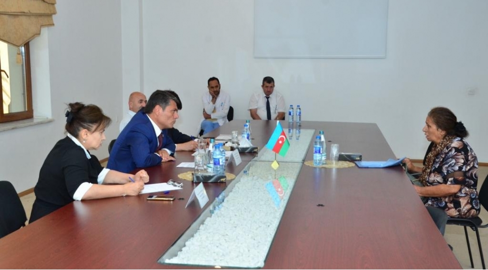 mezahir-efendiyev-novbeti-defe-ferdi-vetendash-qebulunu-kechirib-foto