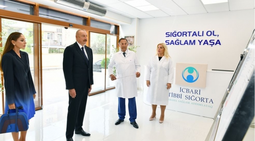 prezident-ve-mehriban-eliyeva-bakida-2-nomreli-dogum-evinde-yaradilan-sheraitle-tanish-olublar