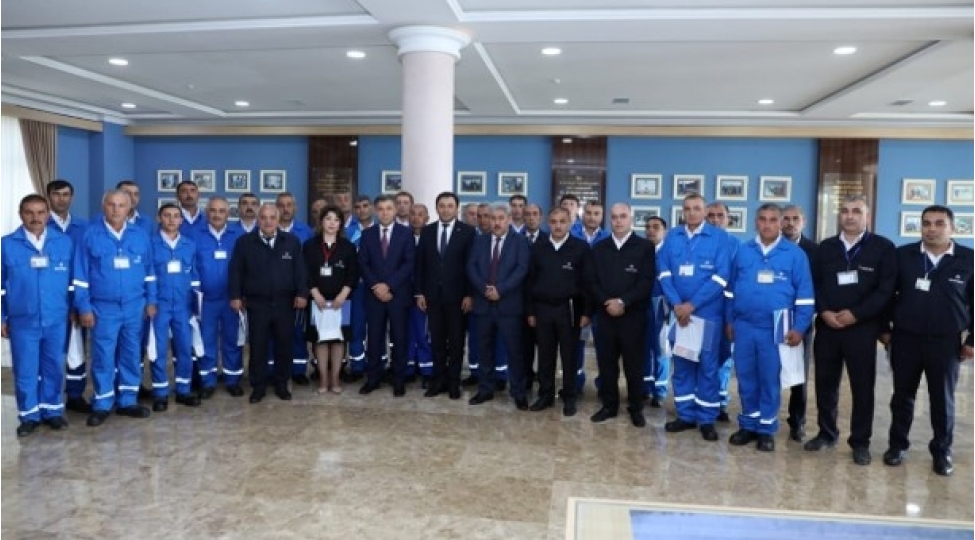 ruslan-eliyev-birliyin-numunevi-emekdashlarini-mukafatlandirdi