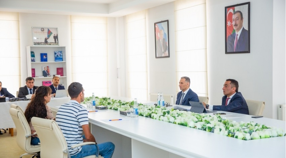 reqemsal-inkishaf-ve-neqliyyat-naziri-qubada-vetendashlari-qebul-edib