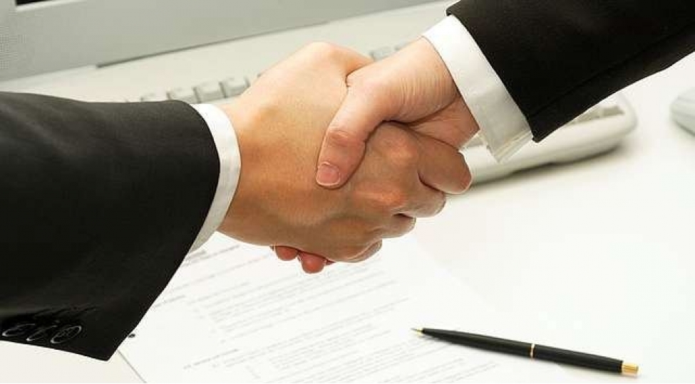 chinavropa-demiryol-ekspresi-konsolidasiya-merkezi-tikilecek