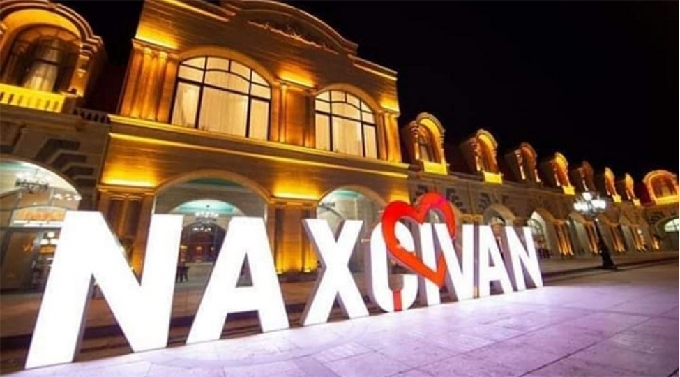 naxchivan-ehalisinin-501-faizini-qadinlar-teshkil-edir