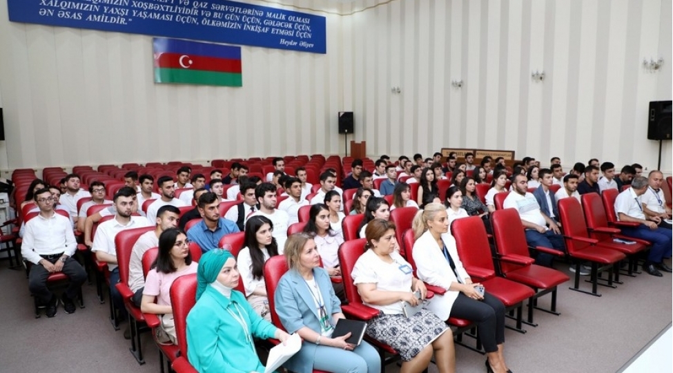 genc-mezunlar-azeriqazda-odenishli-istehsalat-tecrubesi-kechecek