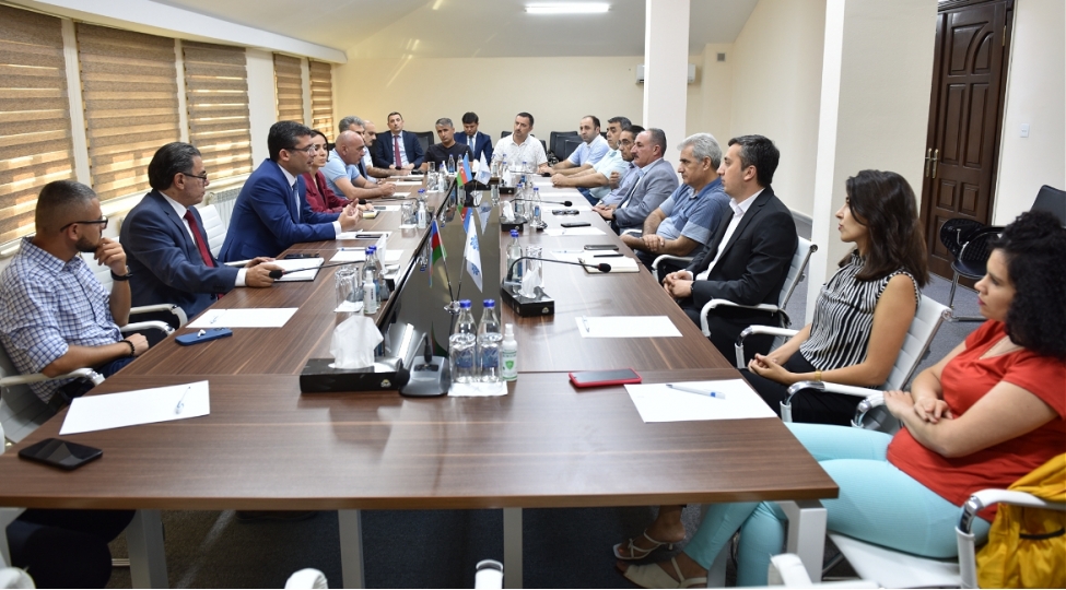 maliyye-yardimi-gosterilen-onlayn-media-subyektlerinin-rehberleri-ile-gorush-kechirilib-foto
