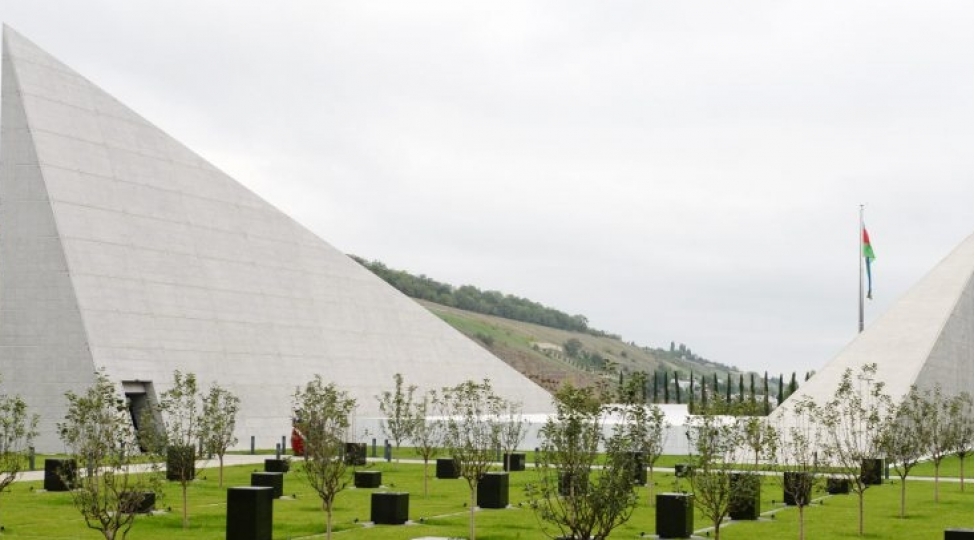 ermeni-vandalizminin-eyani-subutu-quba-sheherindesoyqirimi-memorial-kompleksi-foto
