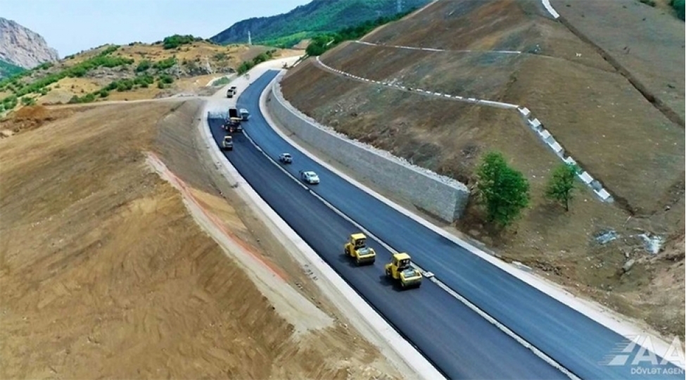 ehmedbeyli-fuzuli-shusha-avtomobil-yolunun-tikintisi-suretle-davam-etdirilir