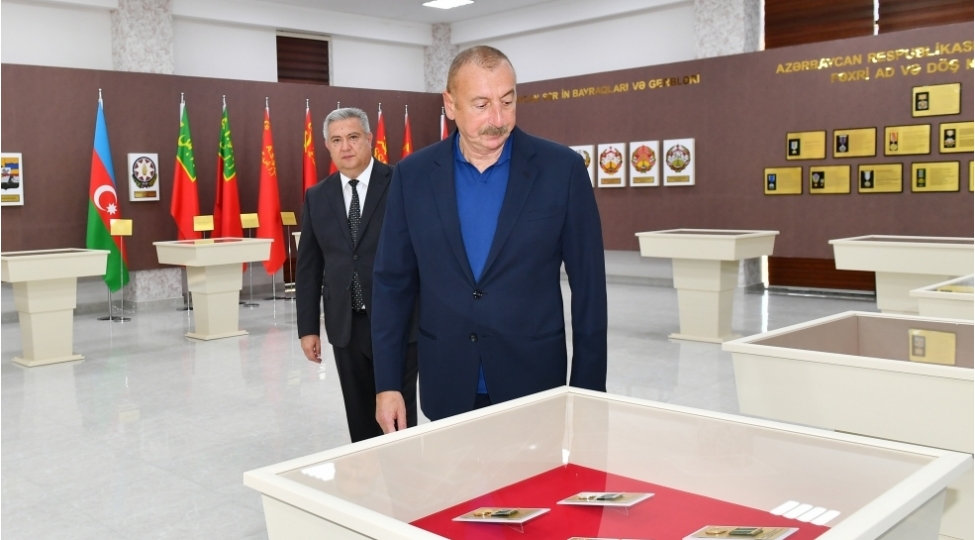 prezident-agsuda-genc-senetkarlar-merkezinin-ve-dovlet-remzleri-muzeyinin-achilishinda-ishtirak-edib