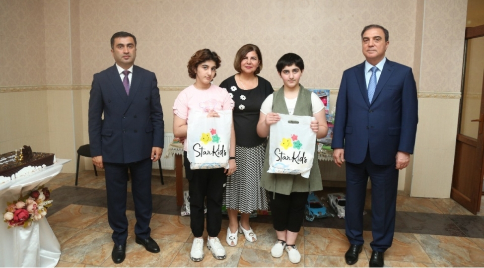 niyazi-bayramov-gence-ushaq-evinin-sakinlerini-ziyaret-edib-foto