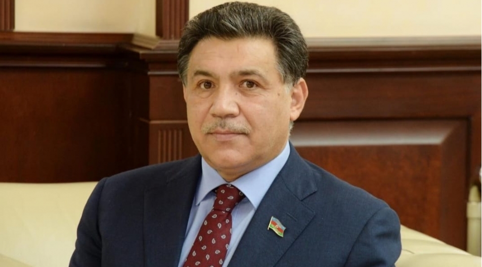 deputat-quzularin-erken-yashda-kesilmesi-tebii-artimin-qarshisini-alir-video