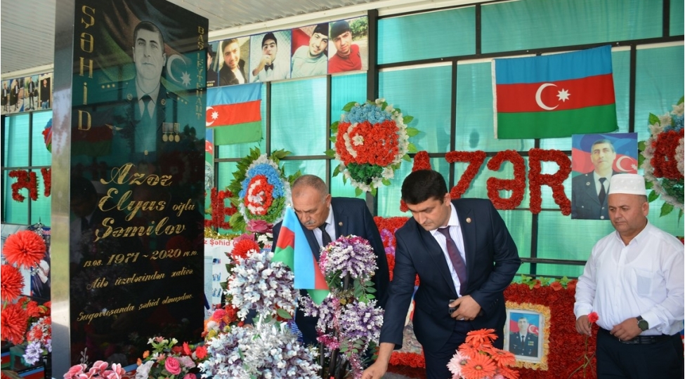 shehidin-mezari-ziyaret-edilib-4