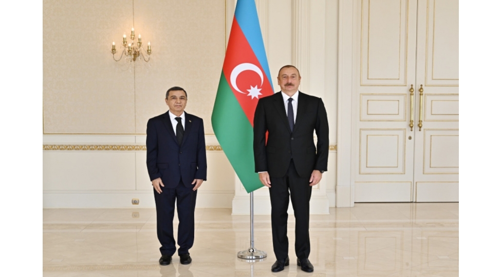 prezident-turkmenistanin-azerbaycandaki-yeni-sefirinin-etimadnamesini-qebul-edib-yenilenib
