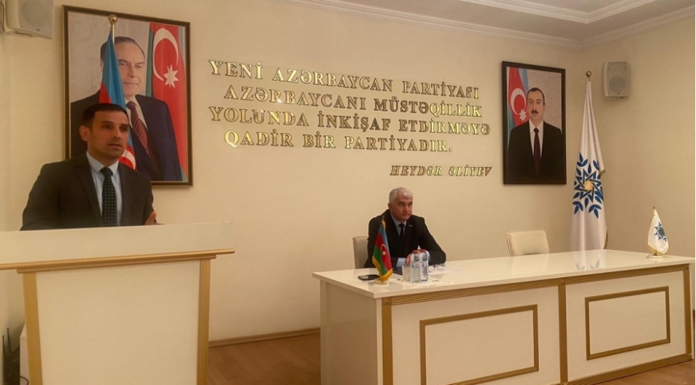 sosial-mediada-genclerin-rolu-foto