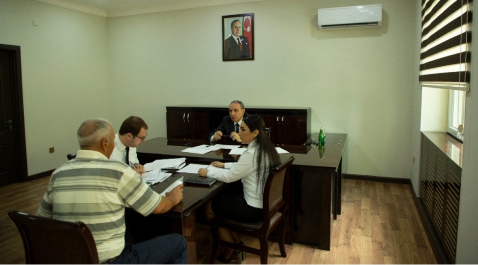 bash-prokuror-shamaxida-vetendashlari-qebul-edib-foto