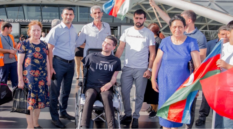 turkiyede-mualice-alan-qaziler-olkeye-qayidib-foto