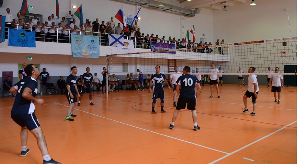 herbi-denizchilerimiz-voleybol-yarishinin-qalibi-olublar