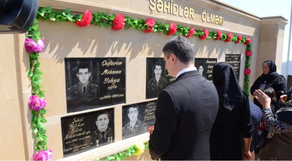 lerikdeshehidlerolmez-abidekompleksinin-achilishi-olub-foto