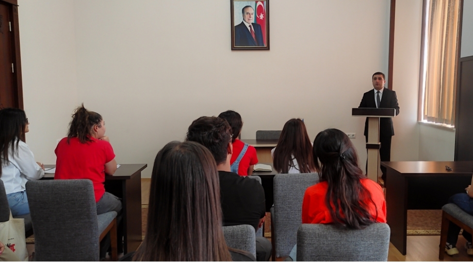 kitabi-dede-qorqud-zengin-menbedir-foto