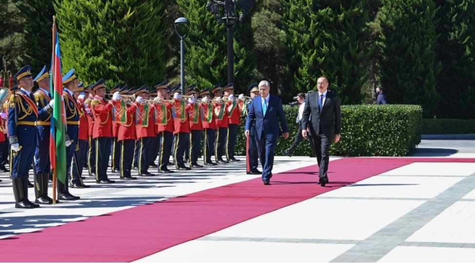 qazaxistan-prezidenti-kasim-jomart-tokayevin-resmi-qarshilanma-merasimi-olub