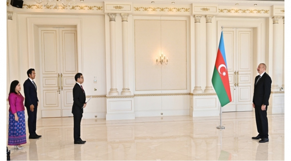 prezident-tailandin-yeni-sefirinin-etimadnamesini-qebul-edib-yenilenib