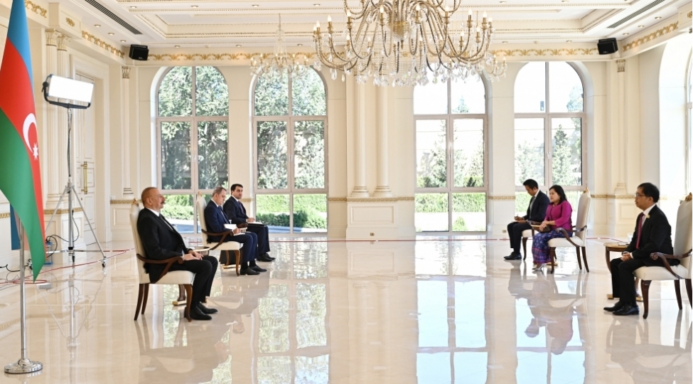 prezident-ilham-eliyev-tailandin-yeni-sefirinin-etimadnamesini-qebul-edib