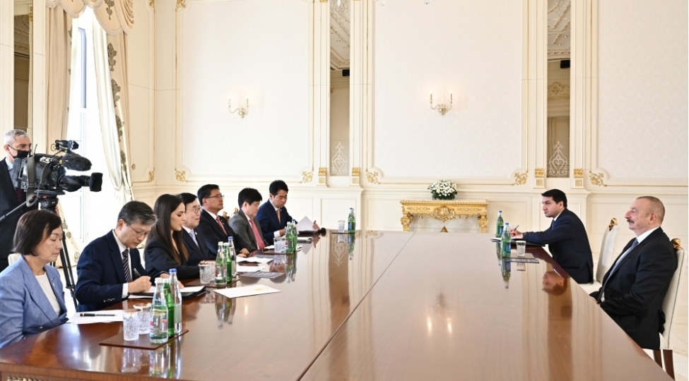 prezident-ilham-eliyev-koreya-respublikasi-prezidentinin-xususi-numayendesini-qebul-edib-fotoyenilenib