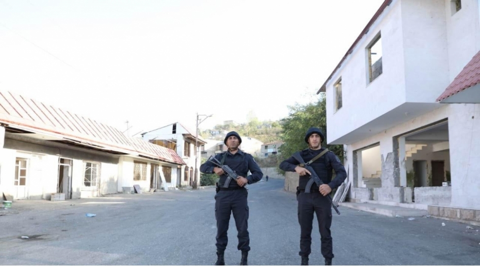 azerbaycan-polisi-lachin-sheherinde-xidmet-bashinda