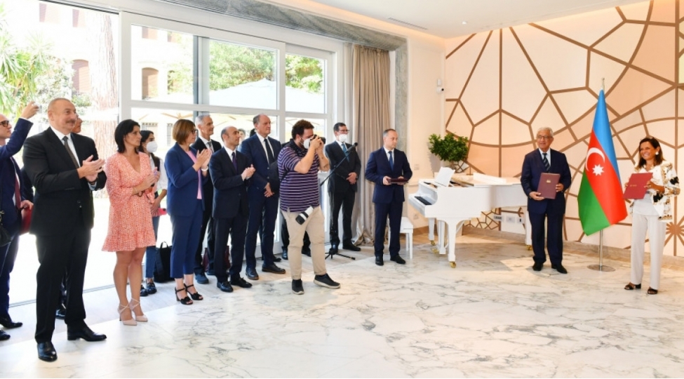 prezident-italiya-azerbaycan-universitetinin-yaradilmasi-ile-elaqedar-imzalanmish-senedlerin-mubadilesi-merasiminde-ishtirak-edib-yenilenib-2