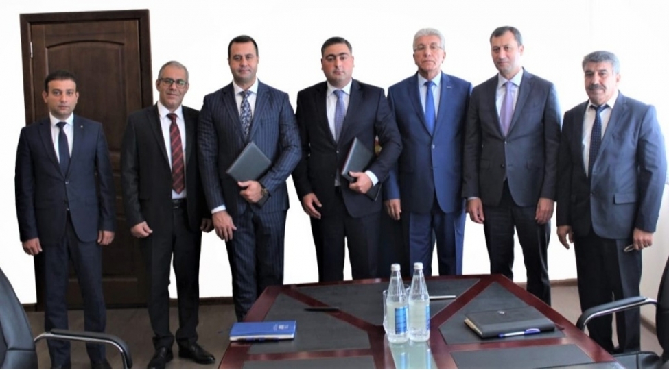 fhn-in-elmi-tedqiqat-institutu-taninmish-shirketle-memorandum-imzalayib-foto