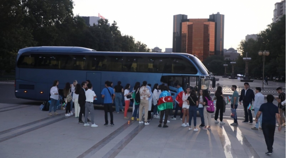 diaspor-konulluleri-shushaya-yola-dushubler